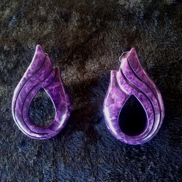 Vintage Karla Jordan - Purple Howlite Earrings - Picture 2 of 5